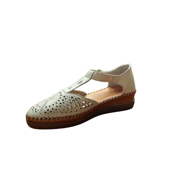 Sandalias cerradas mujer | 48 Horas crema caladas, velcro